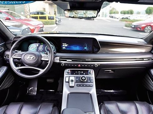 Certified 2023 Hyundai Palisade Calligraphy image 22