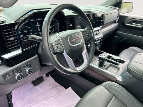 Used 2023 GMC Sierra 1500 SLT w/ SLT Premium Plus Package AWD/4WD image 13