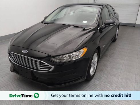 Used 2018 Ford Fusion SE FWD image 1