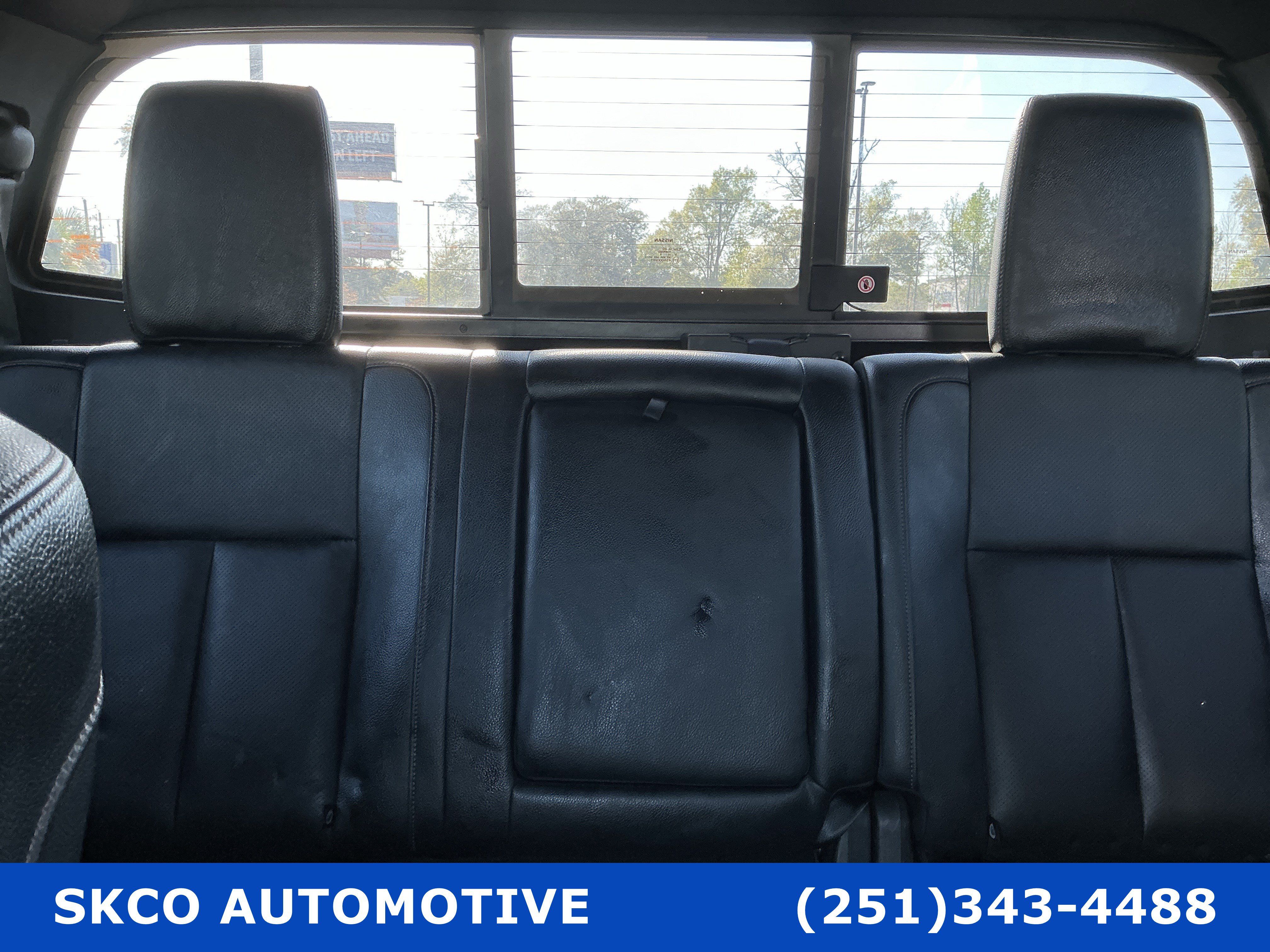 Used 2018 Nissan Titan SL w/ Midnight Edition AWD/4WD image 27