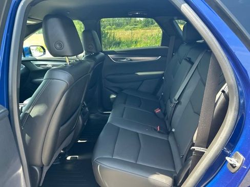 Certified 2023 Cadillac XT5 Luxury AWD/4WD image 6