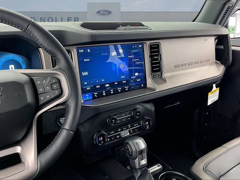 New 2026 Ford Bronco Outer Banks AWD/4WD image 6