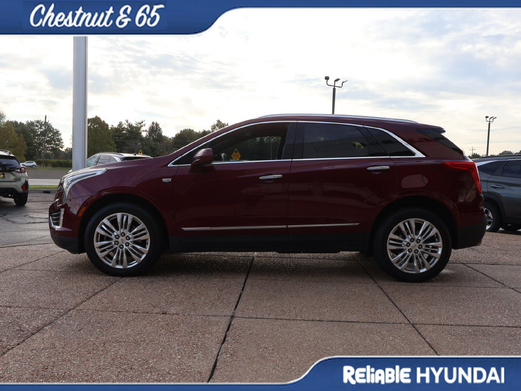 Used 2017 Cadillac XT5 Premium Luxury FWD image 3