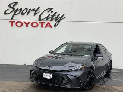 Used 2026 Toyota Camry SE w/ Convenience Package