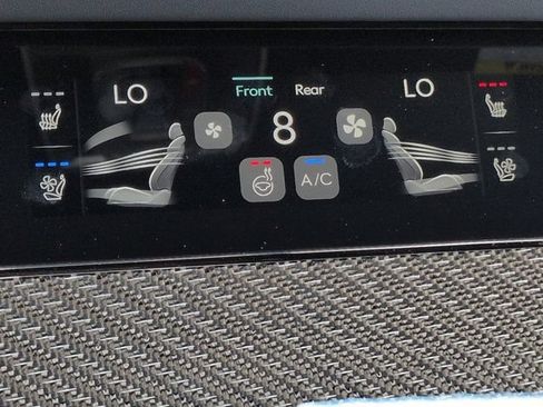 New 2027 Genesis GV70 3.5T Prestige AWD/4WD image 23