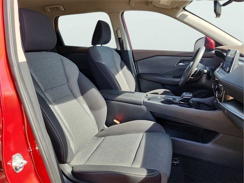 Used 2021 Nissan Rogue SV image 20