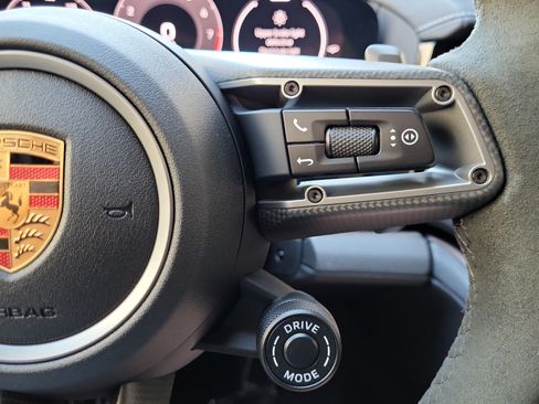 Certified 2025 Porsche Panamera 4 AWD/4WD image 30
