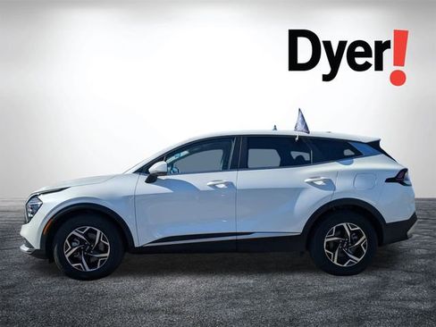 Certified 2024 Kia Sportage LX image 9