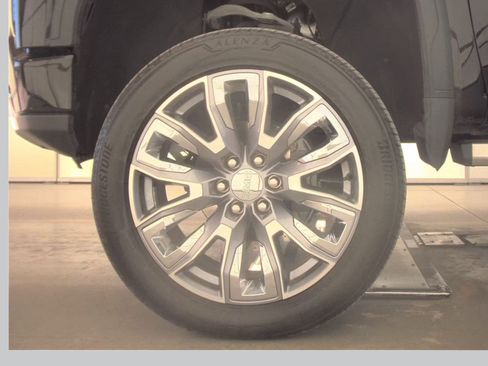 Used 2024 GMC Sierra 1500 Denali w/ Denali Reserve Package image 10