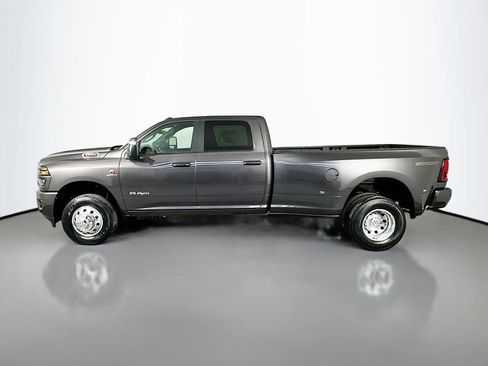 New 2026 RAM 3500 Big Horn AWD/4WD image 4