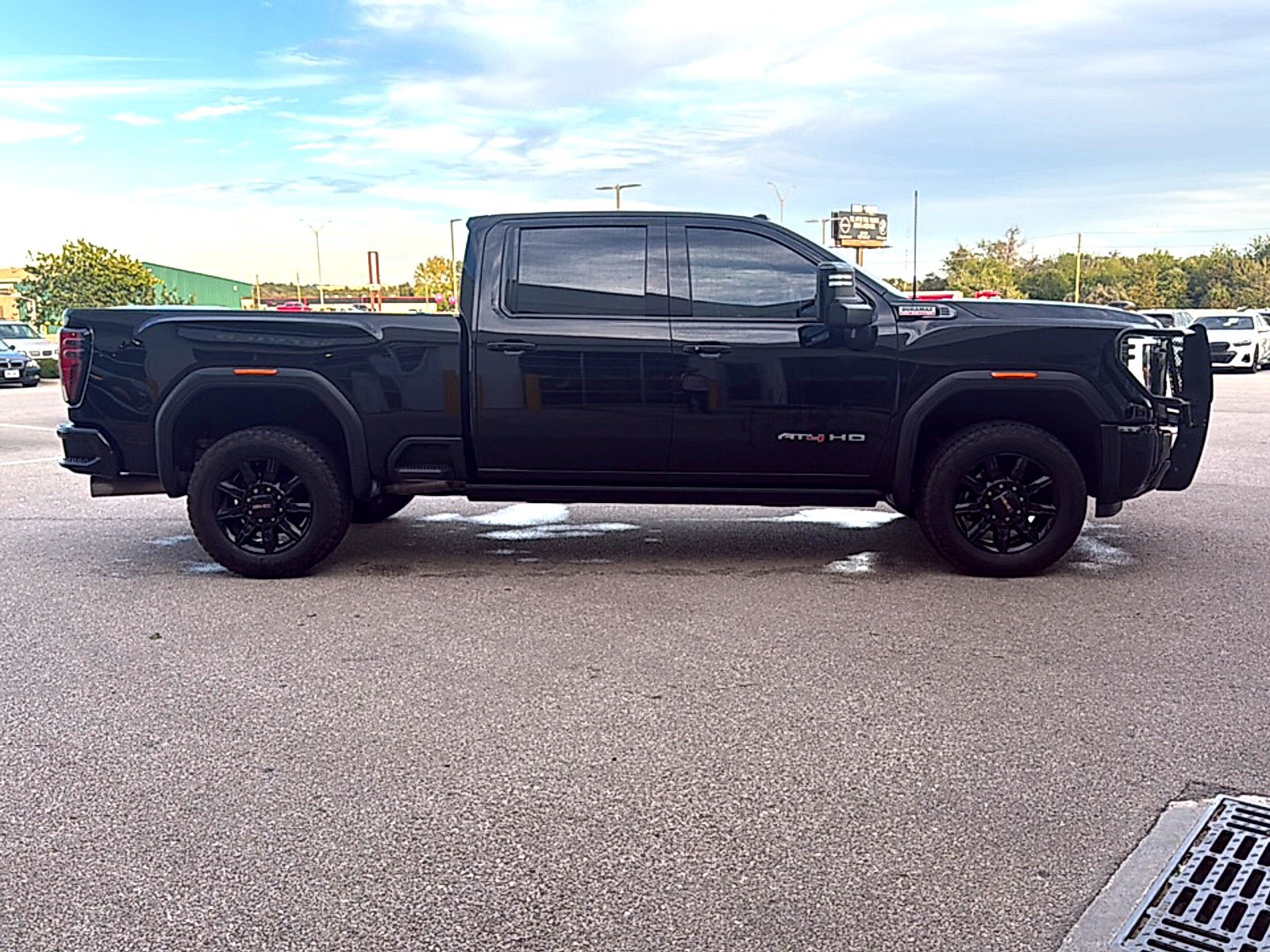Used 2024 GMC Sierra 3500 AT4 w/ AT4 Premium Plus Package AWD/4WD image 5
