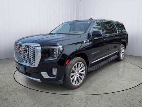 Used 2023 GMC Yukon XL Denali AWD/4WD image 7