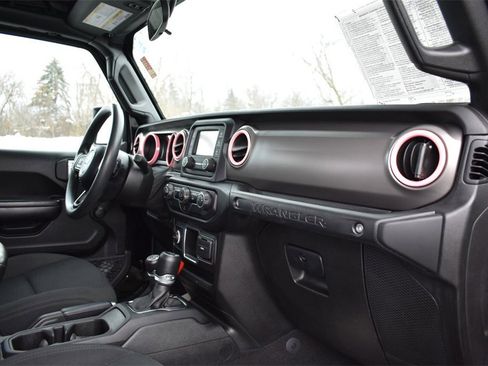 Used 2021 Jeep Wrangler Unlimited Sport image 29