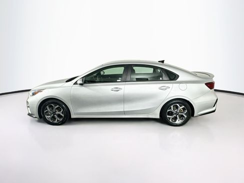Used 2020 Kia Forte LXS FWD image 4