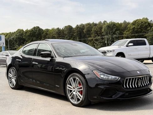 Used 2018 Maserati Ghibli S GranSport Q4 AWD/4WD image 1
