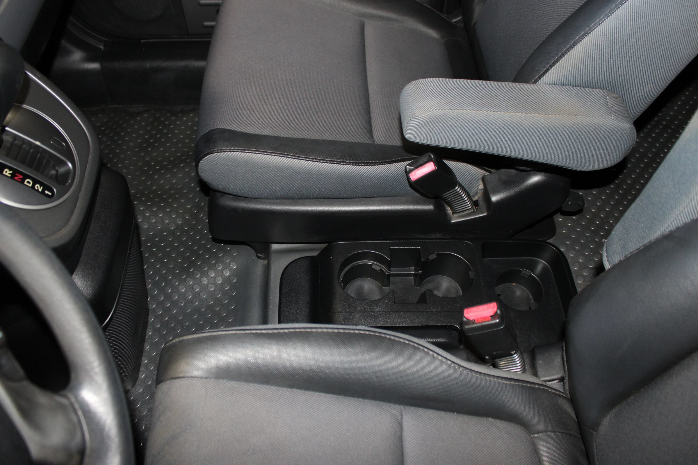 Used 2005 Honda Element EX image 19