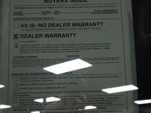 Used 2023 Chrysler Pacifica Touring-L FWD image 30