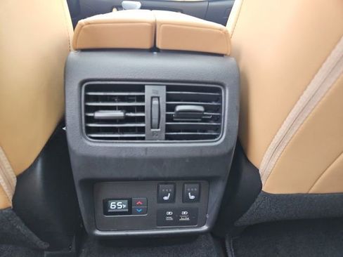 Used 2023 Nissan Rogue Platinum w/ Platinum Premium Package AWD/4WD image 34