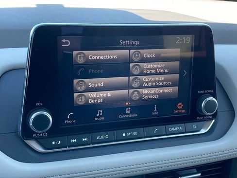 Used 2024 Nissan Rogue SV image 17