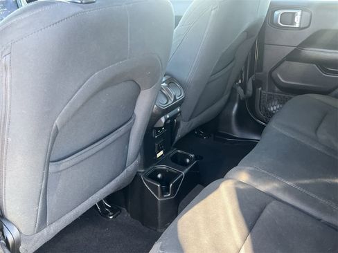 Used 2020 Jeep Wrangler Unlimited Sahara w/ Uconnect 4C Nav & Sound Group image 19