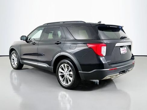 Used 2024 Ford Explorer XLT w/ Equipment Group 202A AWD/4WD image 20