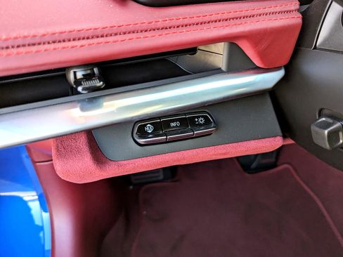 Used 2021 Chevrolet Corvette Stingray Premium Cpe w/ Z51 Performance Package image 15