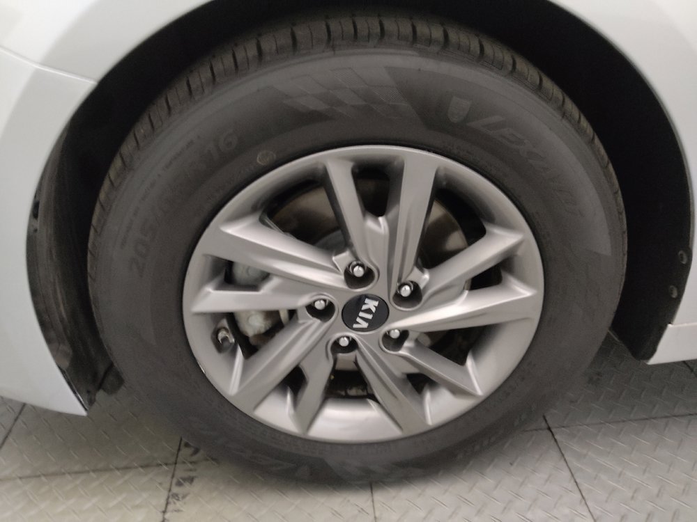 Used 2019 Kia Optima LX FWD image 31