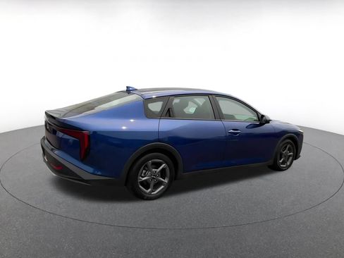 Used 2025 Kia K4 FWD image 12