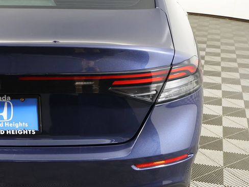 Used 2023 Honda Accord EX image 15