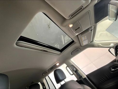 Used 2024 Nissan Armada Platinum w/ Captain's Chairs Package image 22