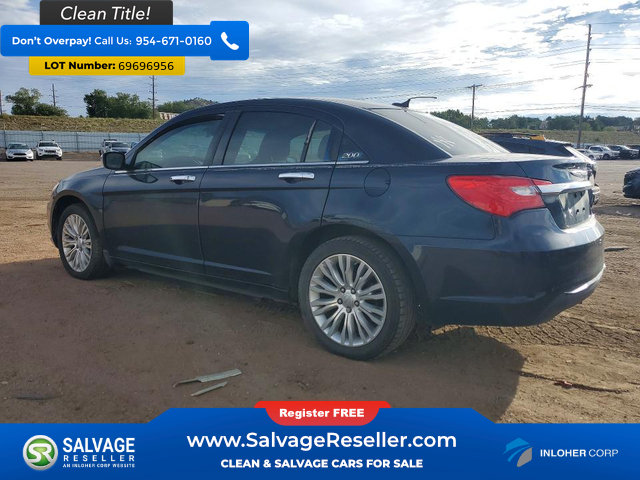 Used 2011 Chrysler 200 Limited FWD image 3