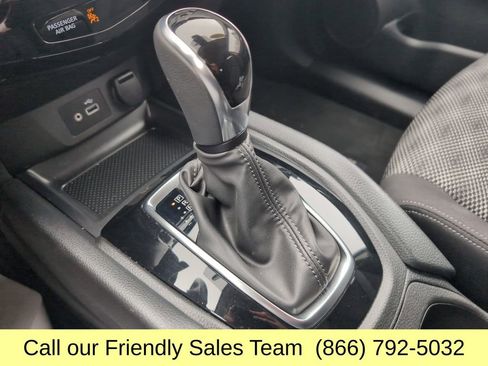 Used 2020 Nissan Rogue Sport SV w/ All-Weather Package AWD/4WD image 23