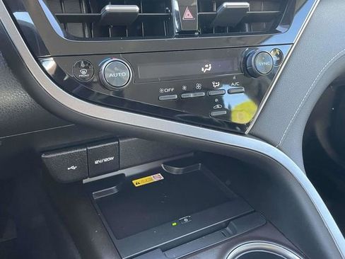 Used 2024 Toyota Camry XSE image 29