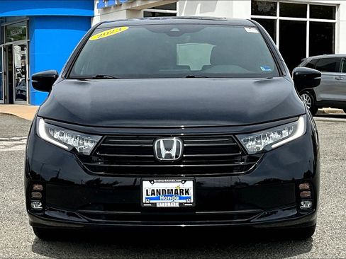 Used 2023 Honda Odyssey Sport image 3
