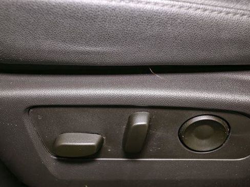 Used 2024 Chevrolet Silverado 2500 ZR2 w/ Technology Package image 45