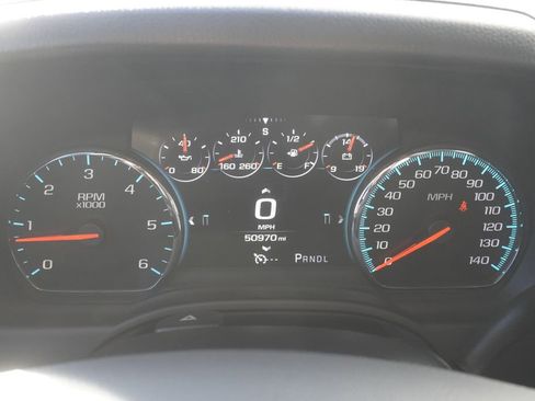 Used 2017 Chevrolet Suburban Premier image 11