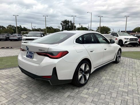 Used 2025 BMW i4 eDrive40 w/ Premium Package RWD image 5
