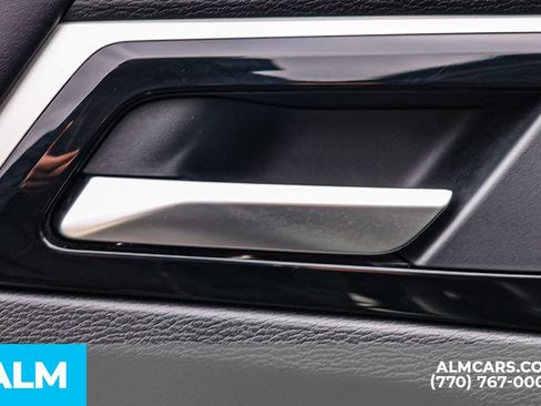 Used 2025 Mitsubishi Outlander SE image 55