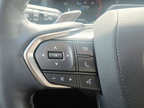 Used 2025 Lexus LX 700h Overtrail AWD/4WD image 31