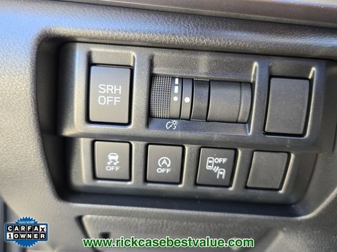 Used 2023 Subaru Crosstrek 2.5i Limited w/ Moonroof Package image 31