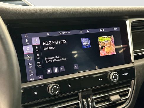 Certified 2022 Porsche Macan S AWD/4WD image 15