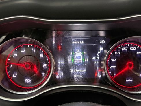 Used 2019 Dodge Charger Scat Pack w/ Plus Group image 25