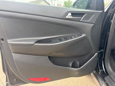 Used 2017 Hyundai Tucson SE w/ SE Popular Package 02 FWD image 16
