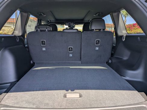 New 2025 Jeep Grand Cherokee Limited w/ Black Appearance Package image 24