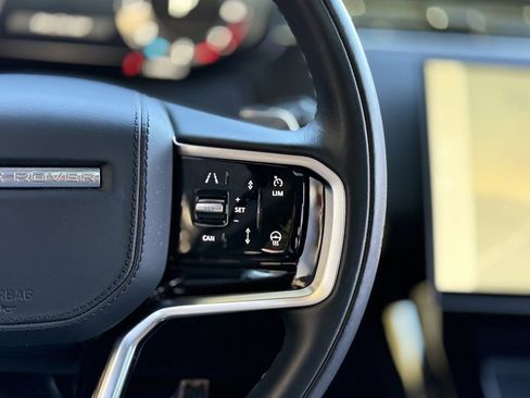 Used 2024 Land Rover Range Rover Sport SE image 43