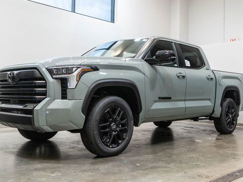 New 2026 Toyota Tundra Limited AWD/4WD image 3