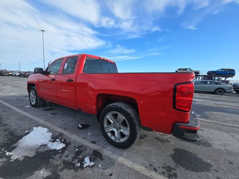 Used 2018 Chevrolet Silverado 1500 Custom w/ Custom Value Package image 8