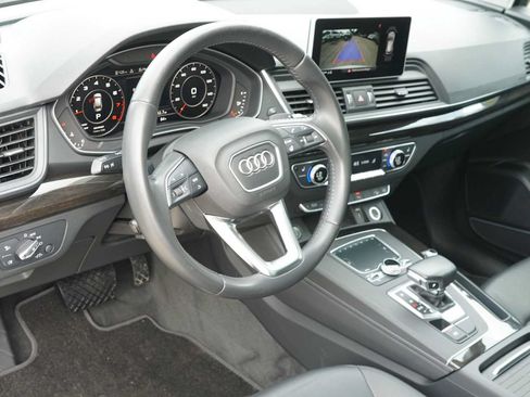 Used 2019 Audi Q5 2.0T Premium Plus w/ Premium Plus Package AWD/4WD image 8