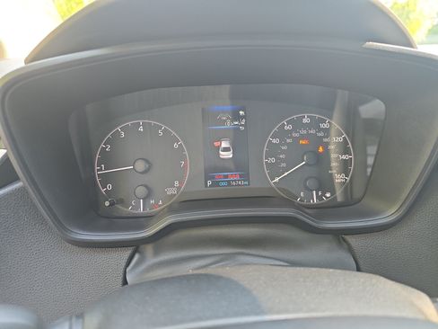Used 2024 Toyota Corolla LE FWD image 20