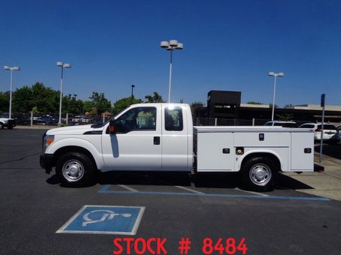 Used 2016 Ford F250 XL w/ Power Equipment Group RWD image 2